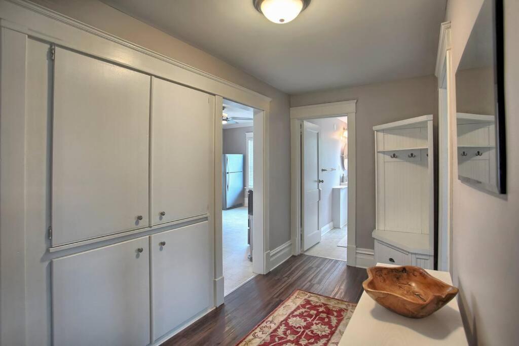 Apartment On Seneca - Beautiful 1 Bedroom